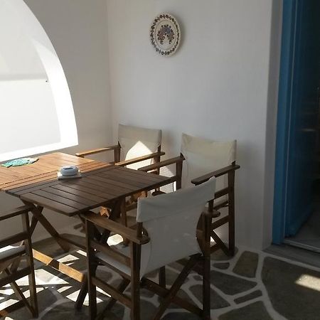Antonia Studios Науса Екстериор снимка