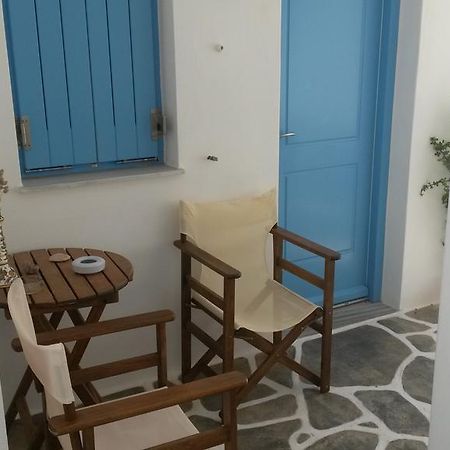 Antonia Studios Науса Екстериор снимка